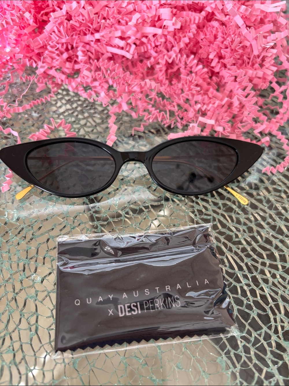 Quay Australia x Desi Perkins Illesteva Marianne Sunglasses NWT
